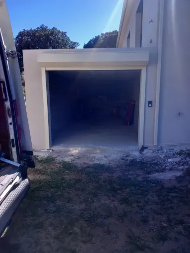 Pose volet roulant avec coffre pour garage, Bastia, MP MENUISERIE