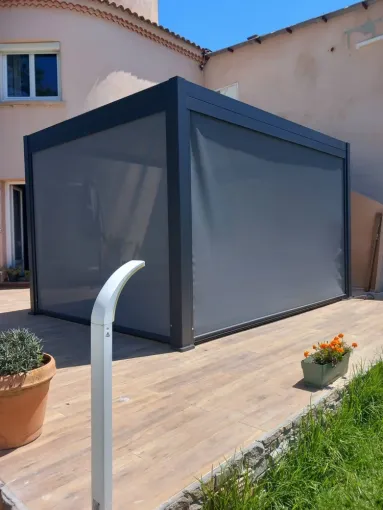 Pose de pergola bioclimatique avec ou sans parois, Bastia, MP MENUISERIE
